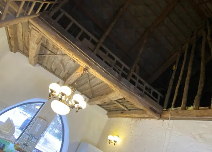 Janus Country Site Arpad-haz Szakcs