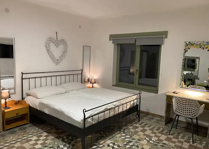 Janus Country Site Arpad-haz Szakcs