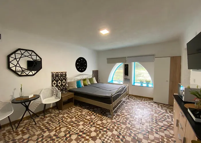 Janus Country Site Arpad-haz