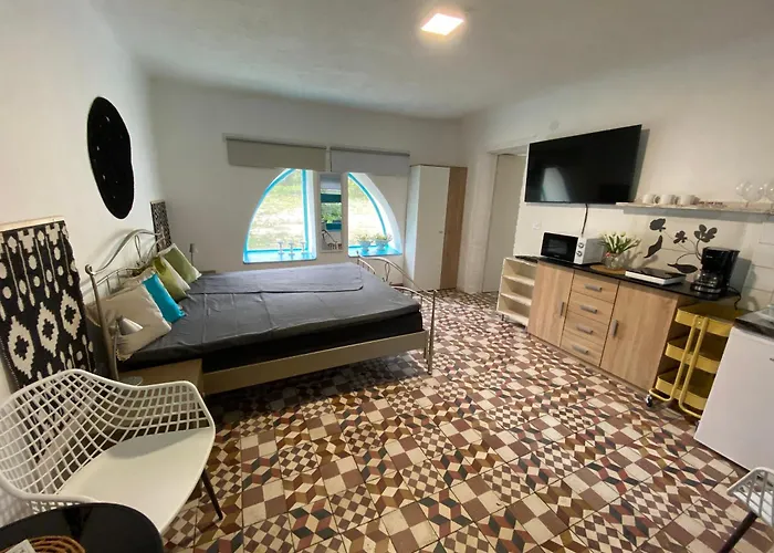 Janus Country Site Arpad-haz * Szakcs